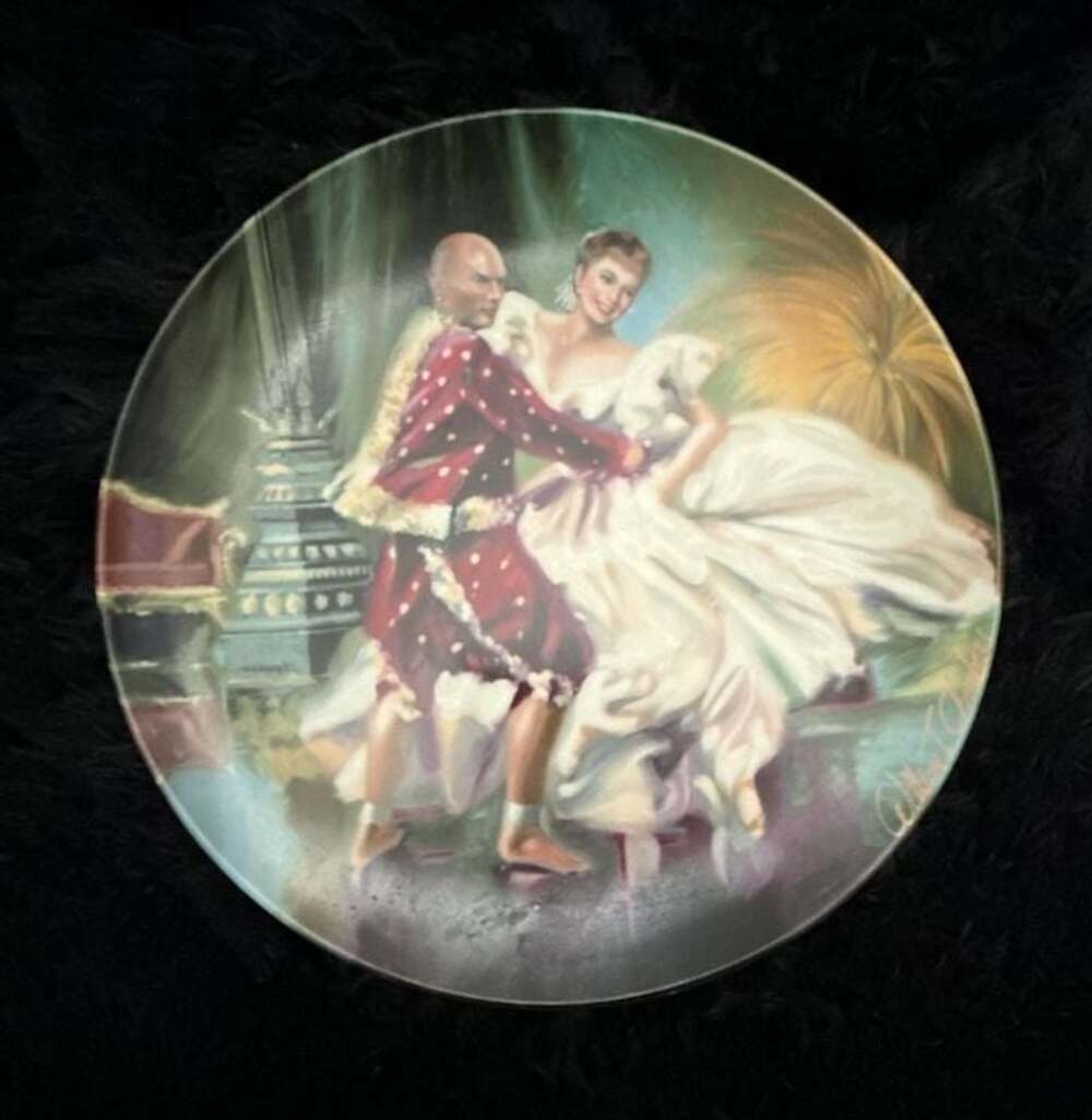Edwin M. Knowles 1985 Shall We Dance Collector Plate from The King and I Series